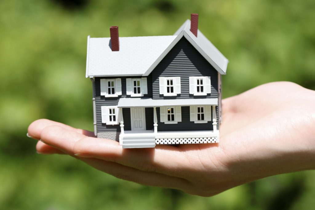 Analyzing Real Estate Market Response to Climate Risks