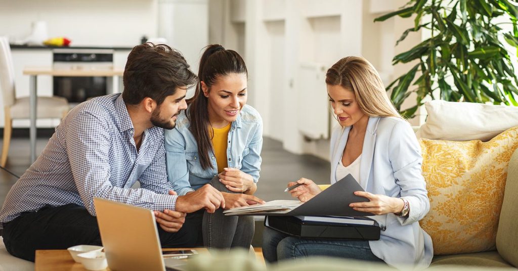 The Essential Role of Real Estate Agents in Today’s Market