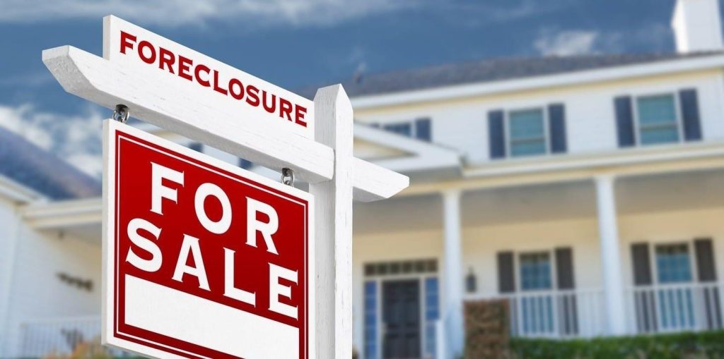 Essential Guide to Purchasing Foreclosed Properties Successfully Essential Guide to Purchasing Foreclosed Properties Successfully