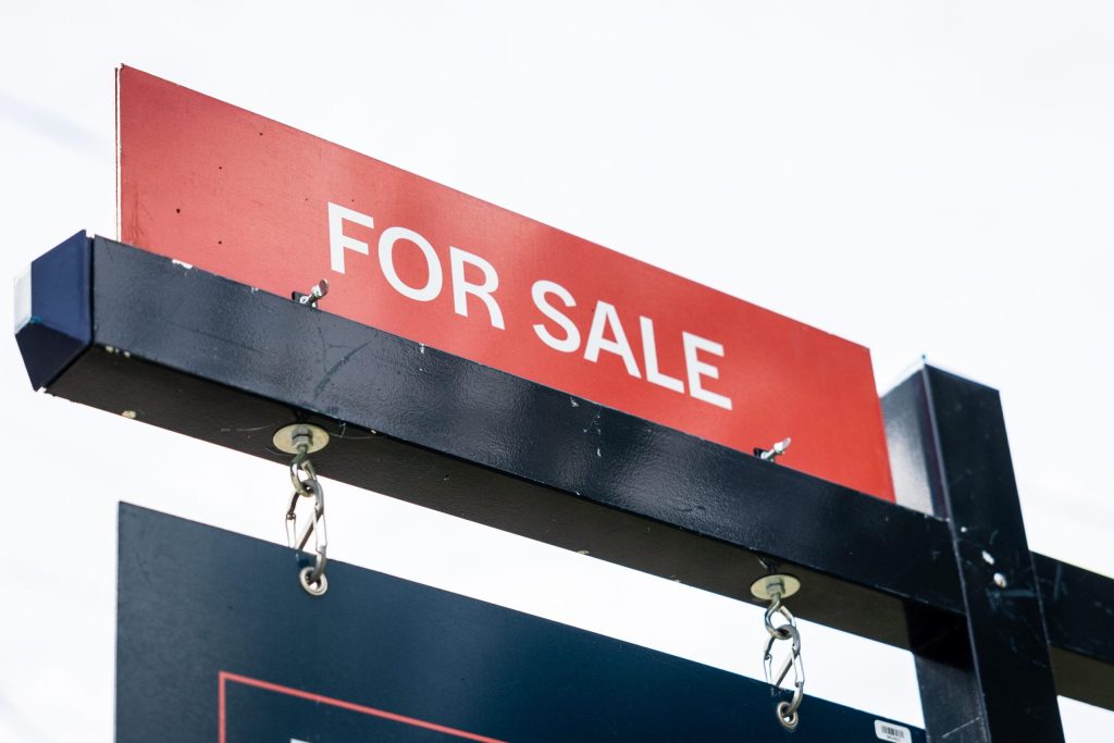 Forecasting 2024: The Evolution of Real Estate Markets Ahead